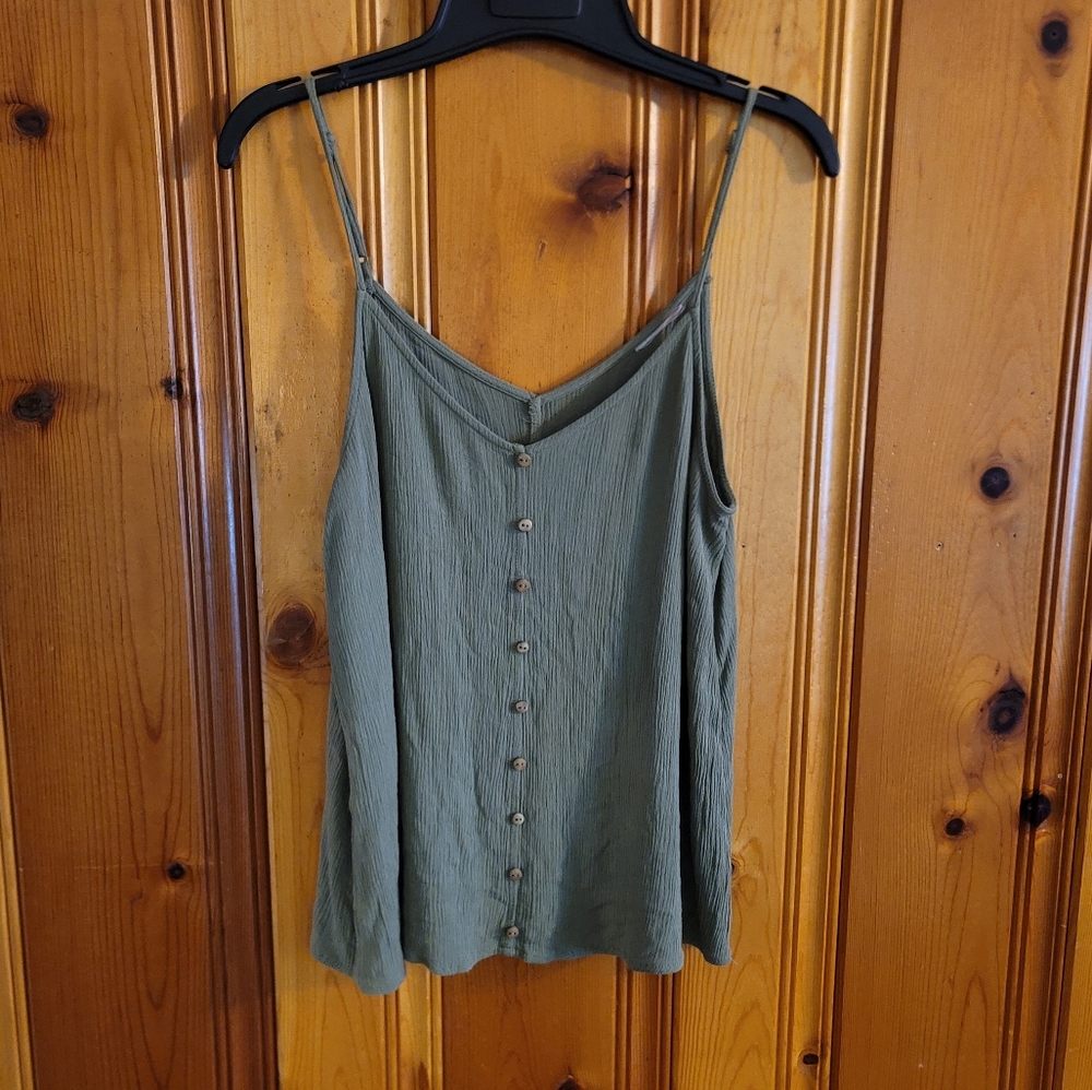 WOMEN'S SO TOP
